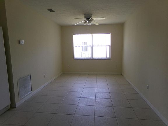 5th image of 3014 SW Segovia St