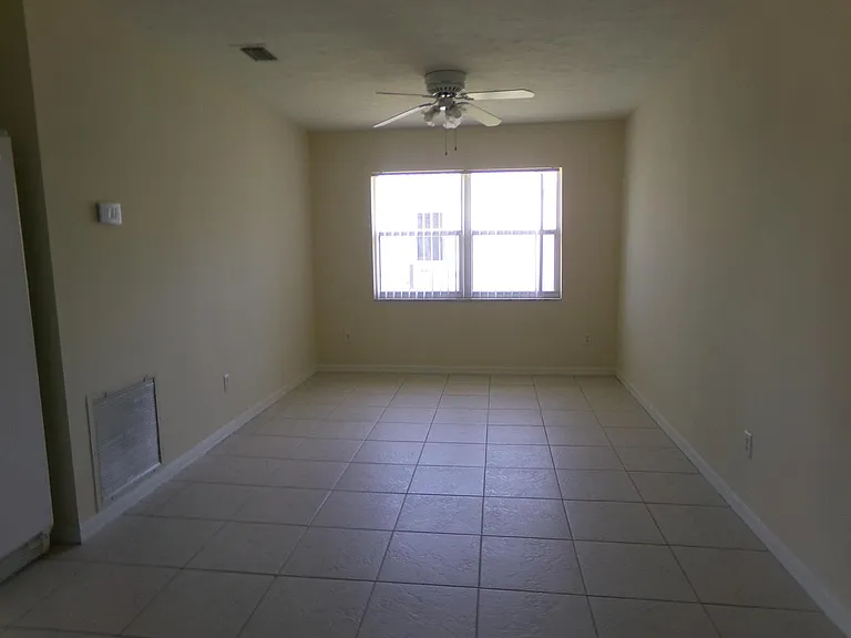 3014 SW Segovia St — Photo 5