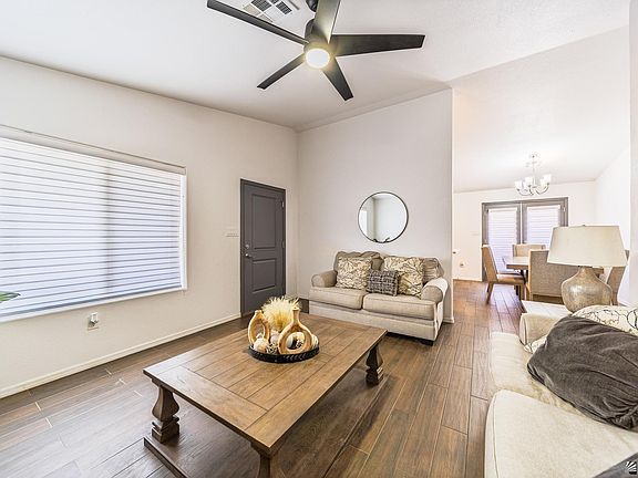 5th image of 4144 S Hinckley Dr