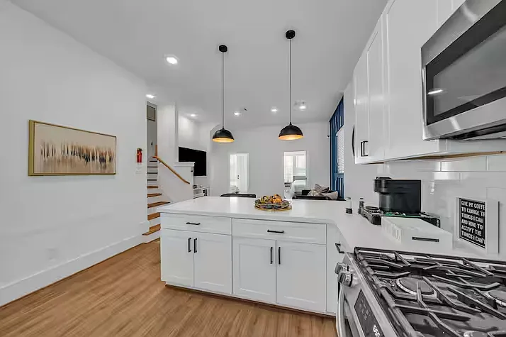 5 bed, 1826 sqft, $850 — Photo 3