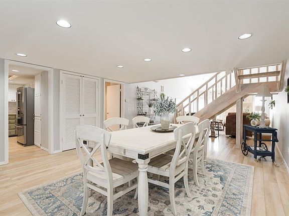 4th image of 11314 Benttree Cir