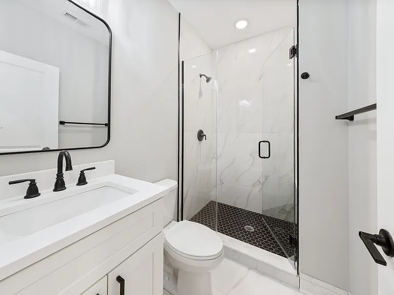 6639 S Langley Ave #1 — Photo 11