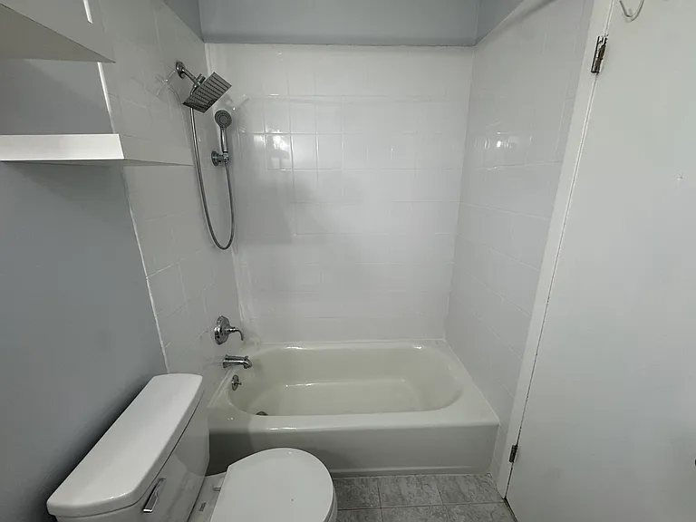 4 Glenwood Ave #B7 — Photo 10