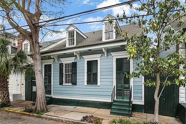 2615 Chartres St — Photo 1