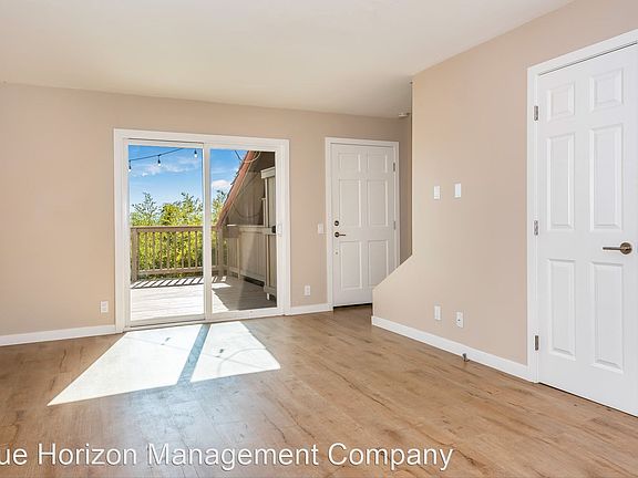 3rd image of 515 E Arrellaga St #9