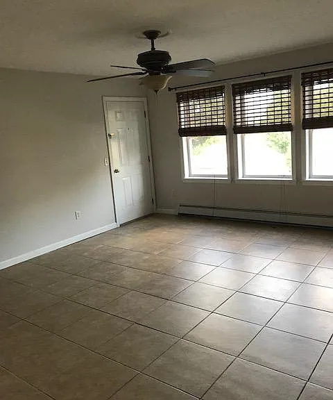 2 Warsaw Ave #1L — Photo 6