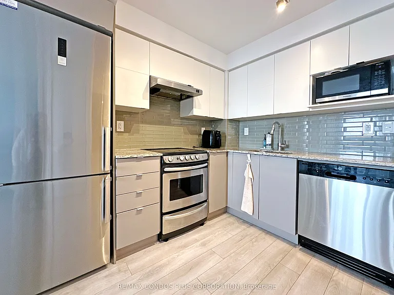 160 Flemington Rd #1116 — Photo 7
