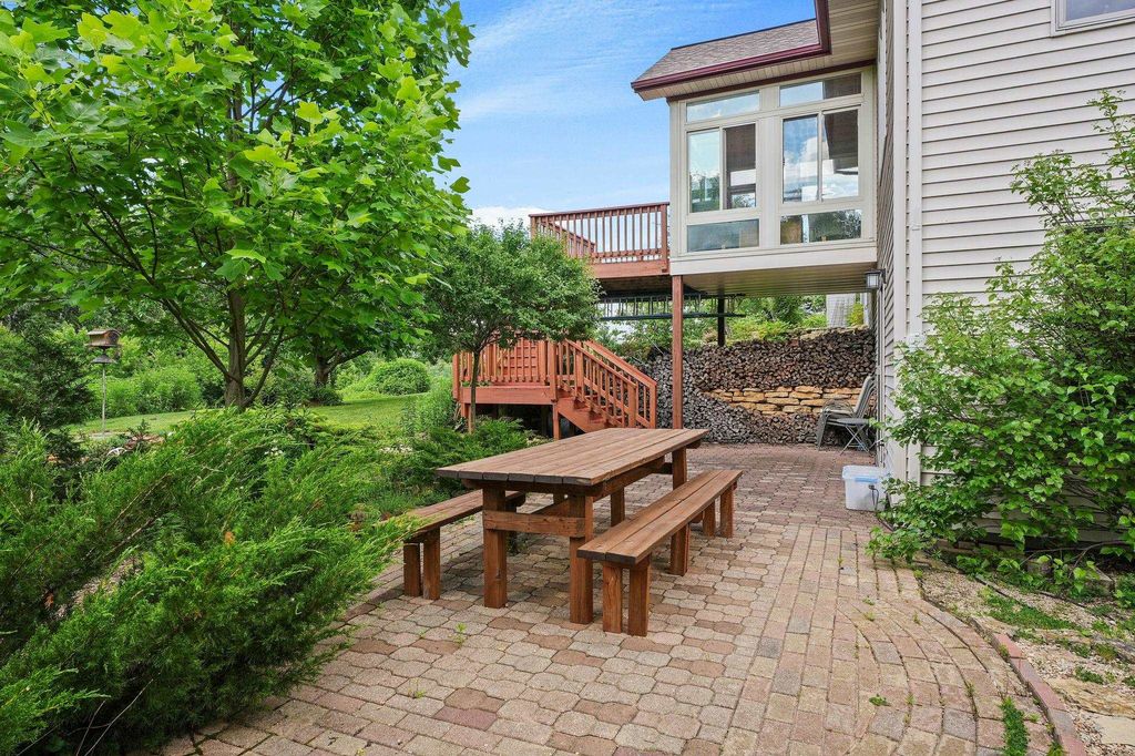 W5430 Windmill Ridge Rd, New Glarus, WI - View 5