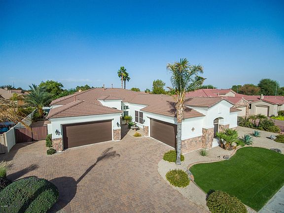 2nd image of 932 E Coconino Pl