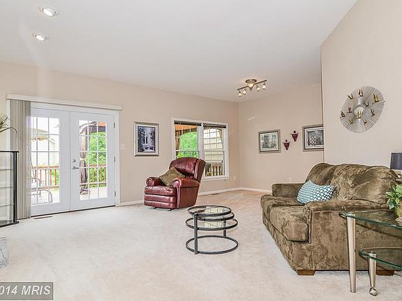5th image of 5106 Woodford Dr