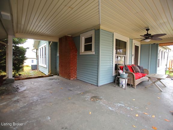 3rd image of 1720 Lakeside Dr
