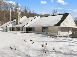 1750 Boyne Cove Dr, Boyne City, MI 49712