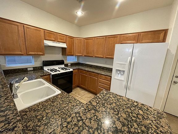 2nd image of 10618 Allegrini Dr