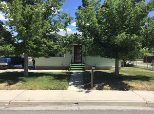 311 S 9th St, Thermopolis, WY 82443