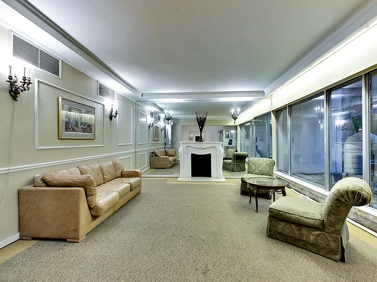 625 Roselawn Ave — Photo 14