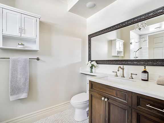 5th image of 1658 Camden Ave APT 303