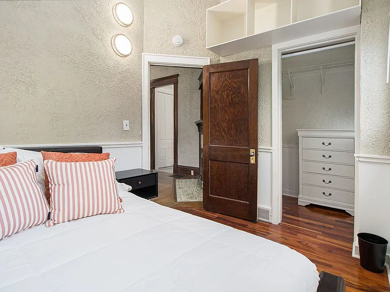 323 Woodward Ave #2 — Photo 9
