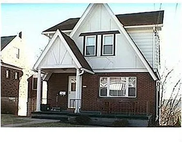 3012 Riverview St photo 1