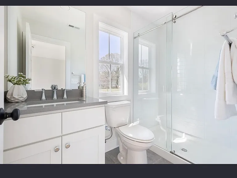 2305 Harvard Ave — Photo 18