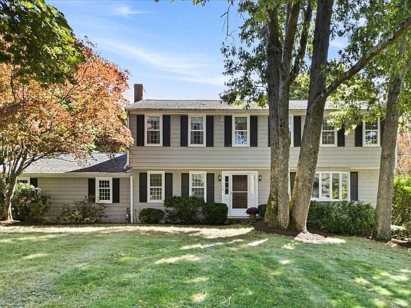 3rd image of 138 Forbes Rd