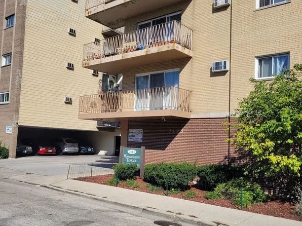 7443 Washington St APT 403, Forest Park, IL 60130