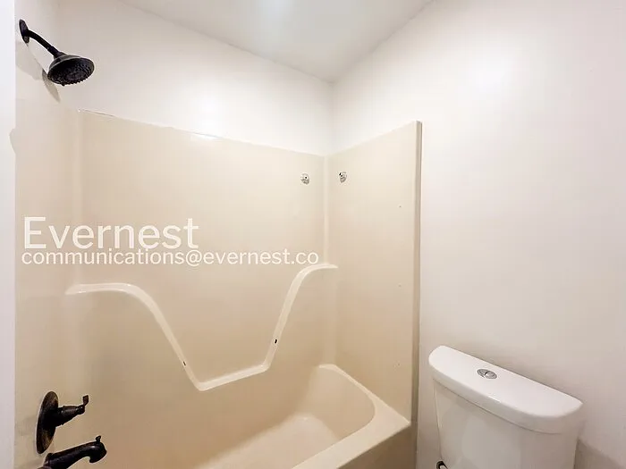 5780 Saranac Ave — Photo 14