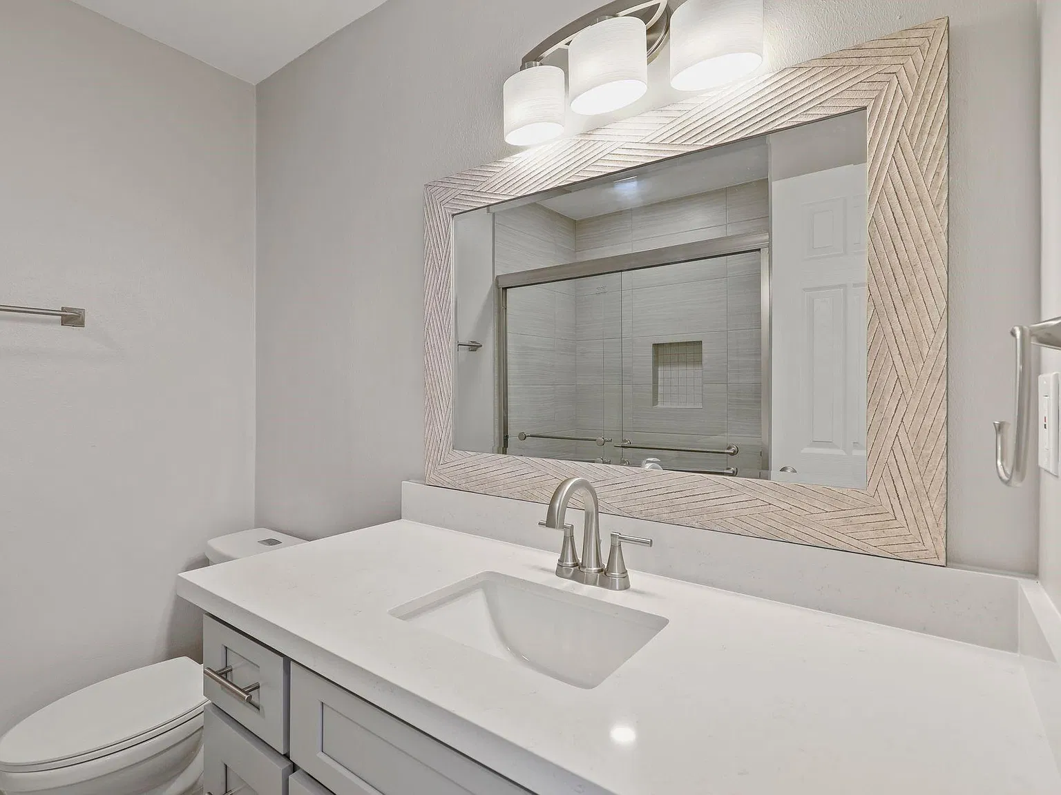 1 bed, 1.0 bath, 630 sqft, $1,150 — Photo 2