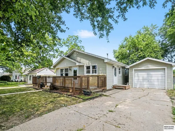 1978 Park St, Blair, NE 68008