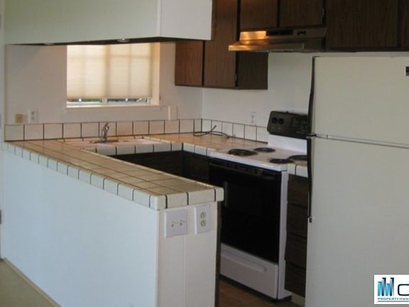 4th image of 495 Tabor Dr APT 4