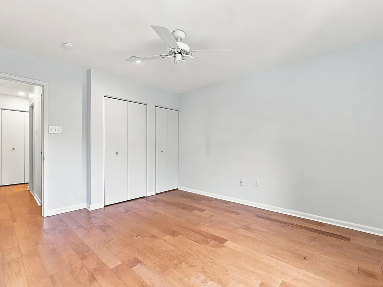 1640 Oakwood Dr #W305 — Photo 10