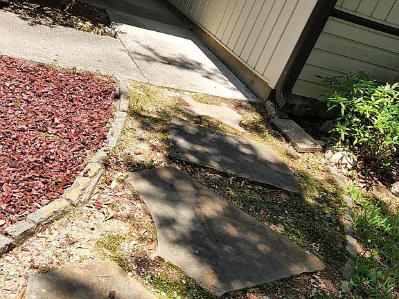 2nd image of 5120 Dawn Dr