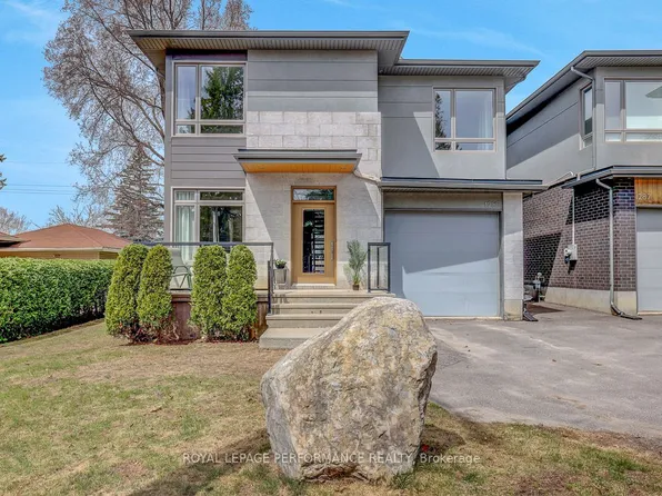 1285 Livingstone Ave, Ottawa, ON K1H 7P7