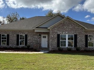 120 Pinewood Ln, Dothan, AL 36303