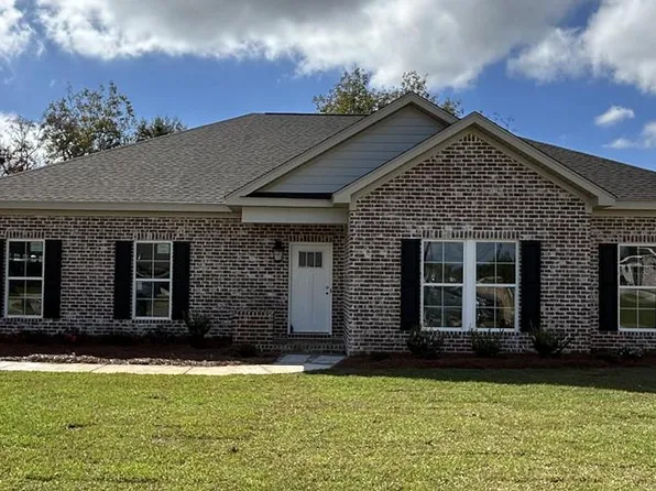 120 Pinewood Ln, Dothan, AL 36303