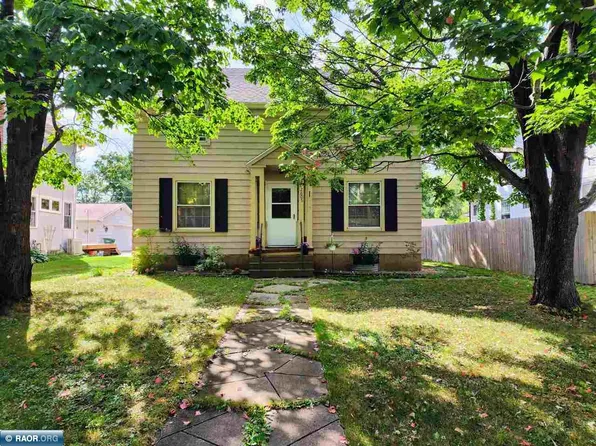 2805 3rd Ave W, Hibbing, MN 55746