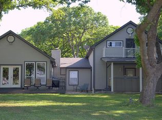 6744 Hill Ct, Azle, TX 76020