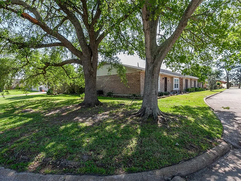 1171 Park Meadow Dr — Photo 22