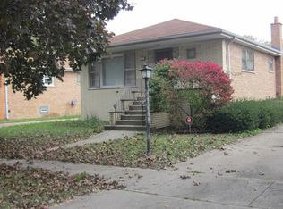 10109 S Tripp Ave, Oak Lawn, IL 60453