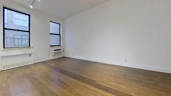 Rented by R New York | media 1