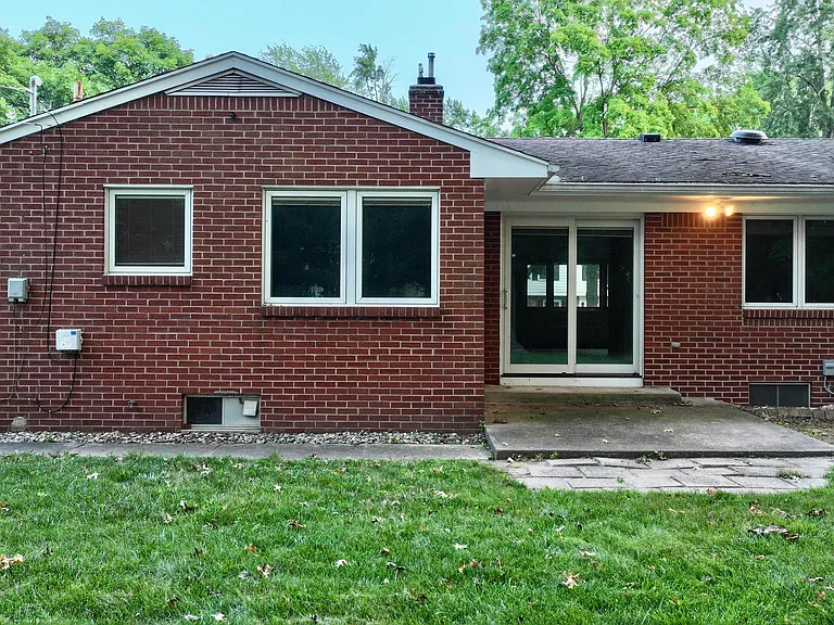 4110 Briarcrest Rd — Photo 9