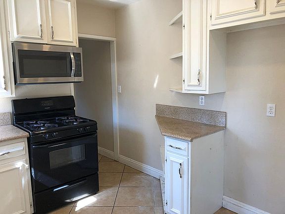 Stove, microwave