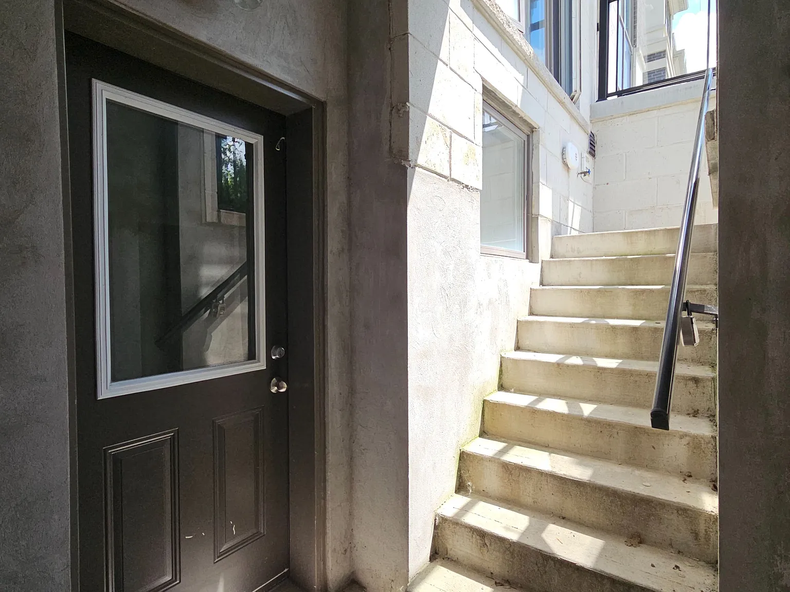 1 bed, $2,000 — Photo 3