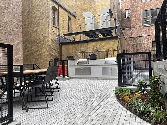 Rented by Tourma Realty LLC | media 27