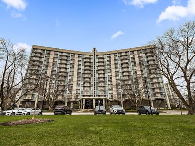 20 N Tower Rd APT 10N, Oak Brook, IL, 60523