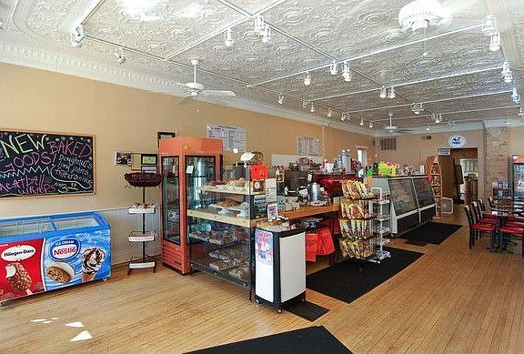 4th image of 30 N Whittaker St