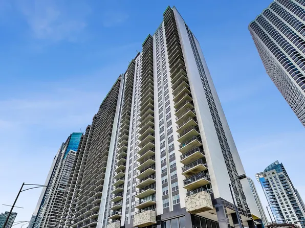 400 E Randolph St, Chicago, IL