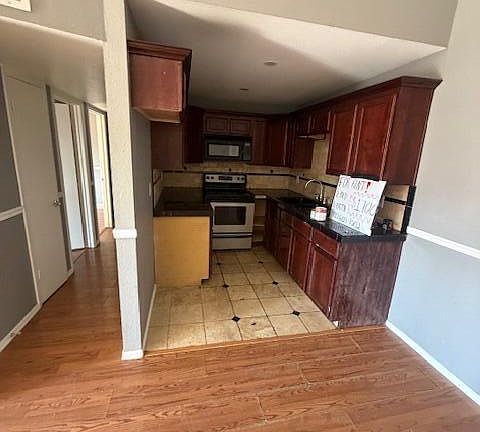 4th image of 3645 N 69TH Avenue #87