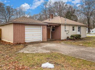 2709 Marquette Ave, Muskegon, MI 49442