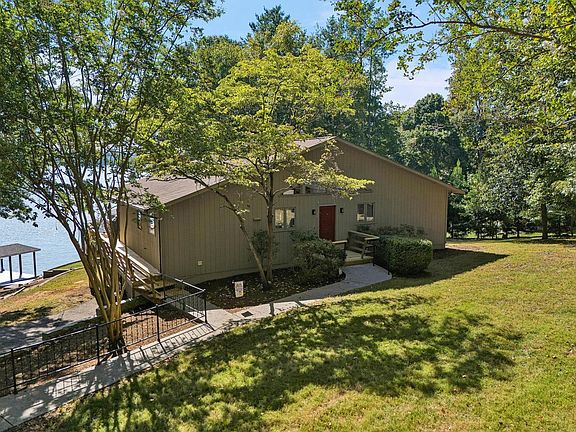 4th image of 3388 Lakewood Forest Rd