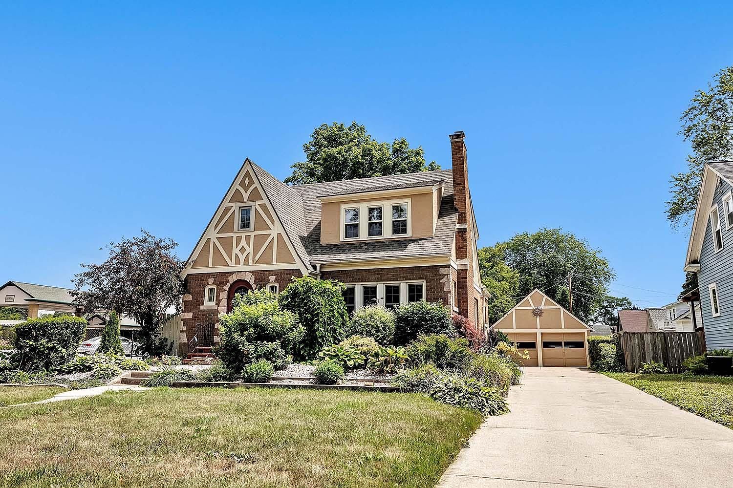 1241 S Jackson St, Green Bay, WI 54301 Zillow